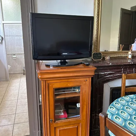 Cosy Studio Hyper Centre Balcon Wifi Appartement Aix-les-Bains
